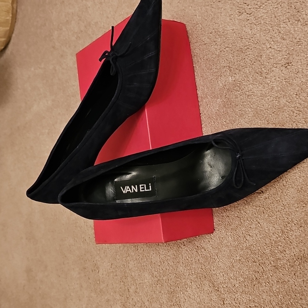 NAVY BLUE SUEDE PUMPS VANELI